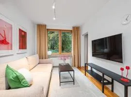 M2 Modern Apartment in City Center