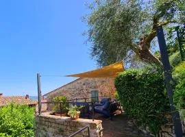 La Terrazza, historic Tuscan stone residence with garden and terrace in Cetona
