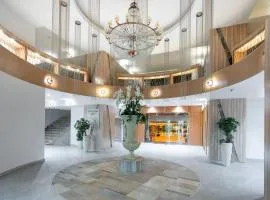 Deluxe Studios - Perfect for Short or Long Stays