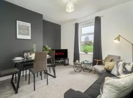 Ruby House - 2 Bed in Huddersfield Yorkshire