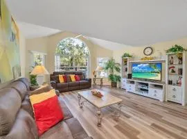 Beautiful Royal Palm Bay Condo near Disney