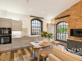 Chapel Loft - Brand New With Parking, khách sạn ở Henley on Thames
