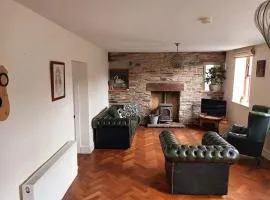 Glandore Cosy Home