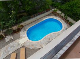 Apartments Bojka, hotel a Promajna