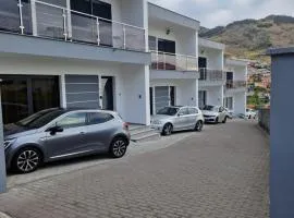 E - Beautiful 2 bedroom Terraced Home