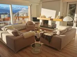 Magnifique appartement avec piscine, balcon et vue