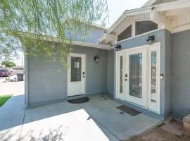3 Bedroom, Outdoor Dining, Great Location