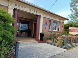 Post Office Boutique Accommodation, hotel di Hat Head