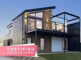 Eco-Luxe Retreat - Certified Passive Home