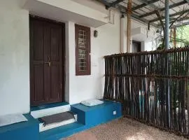 Hostel Calaila
