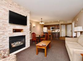Relaxing 2BR Retreat at Carriage Hills, hotel in Edgar
