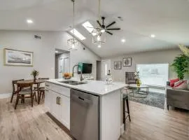 Luxury 4BR,2B Home, Hot Tub, Near DFW Airport, Modern Comfort Awaits
