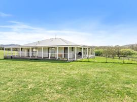 Kelly Creek Farm - Tolmie - Sleeps 10, hotel v destinaci Barwite