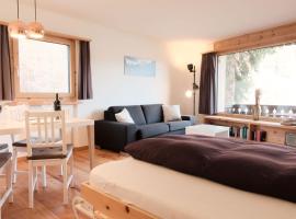 Chasa Minschuns 4, hotel v destinaci Tschierv
