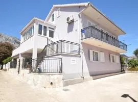 Apartments Jakov
