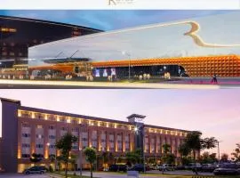 Royce Hotel & Casino