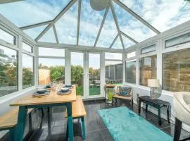 Lux Garden House near Queen Mary Hospital FREE parking 6 guests