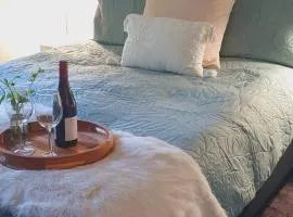 New Birdsong Abode Central Guest House