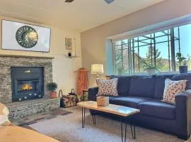 MightyMoose- Pool, Hot tub, Sauna, Gym, Near Resort