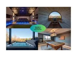 VIEWS, Hot Tub, Sauna, Theatre