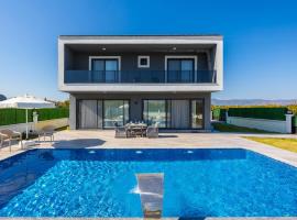 Villa Grand Yasar 4, Hotel in Okçular