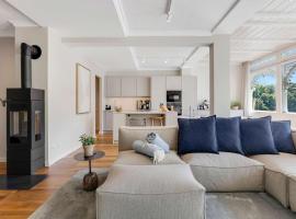 Entire Luxury flat with sea view spa pool sauna, khách sạn ở Ostseebad Sellin