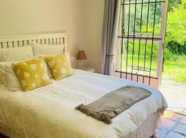 Charming Flatlet in Constantia