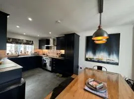 Wisteria House 3 bed sleeps 6