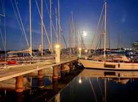 FeWo "Hafenquartier", ξενοδοχείο σε Μπαρθ