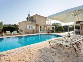 Villa Erato with private swimming pool
