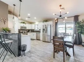 3 Mi to London Bridge Home with Patio and Grill!