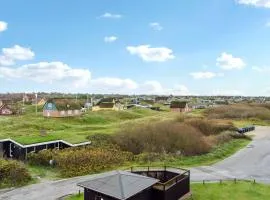 2 Bedroom Beautiful Apartment In Fanø