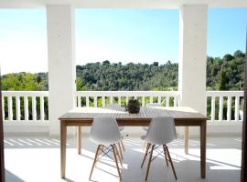 Apartamento nuevo muy luminoso, hotel in La Crehueta