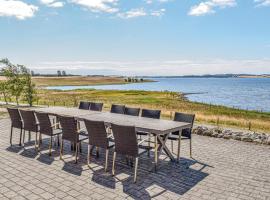 Stunning Home In Knebel With Sauna, hotell i Knebel