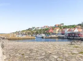 2 Bedroom Awesome Home In Gudhjem