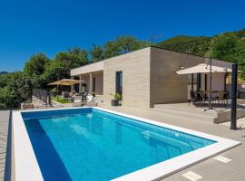 Villa Castanea, hôtel à Poljane