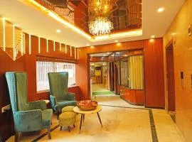 Hotel Samrat near Victoria Memorial !! Couple Friendly Hotel !!