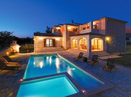 Beautiful Home In Vodnjan, Hotel in Vodnjan