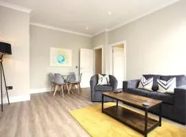 Three Bedroom Upper Flat in Jordanhill