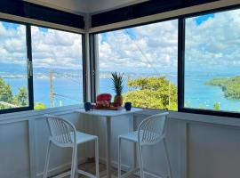 La villa Azur classée 3 étoiles Moderne et Confortable à deux pas de la plage de l Anse à l Ane Trois Îlets - Services Petit Dej sur demande, hotel in Les Trois-Îlets