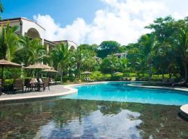 Elegant 2-BD Condo with Pool, căn hộ chung cư cao cấp ở Coco