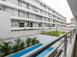 Art Deco 1BR with Pool View in Barranco