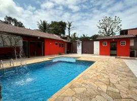 Casa c pisc e churrasq a 100m da Praia de Maresias