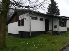Gemütlicher Ferienbungalow in Usseln bei Willingen, kostenloses WLAN