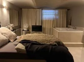 OhMySpa - Bed & Bath