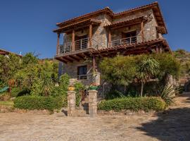 Iris Stone Built Villa, hotel a Milatos