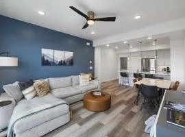 New! Bluebird Ridge Lux Home 15 Min to Park City