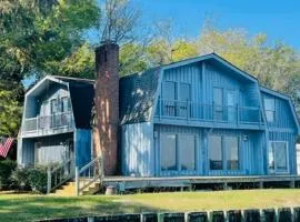 Heated Pool, Dock! Group Getaway on Chowan River