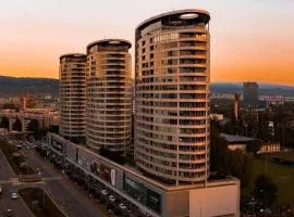 Skyline View Apartment - 15th Floor Bliss