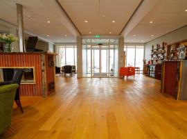 Viesnīca ar autostāvvietu Gistih&uacute;si&eth; - Lake Hotel Egilsstadir pilsētā Egilstadira